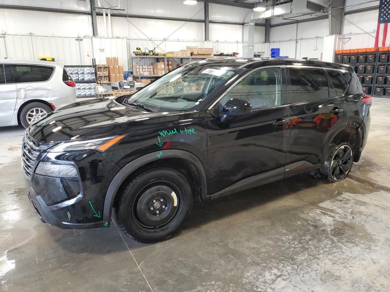 Salvage Nissan Rogue