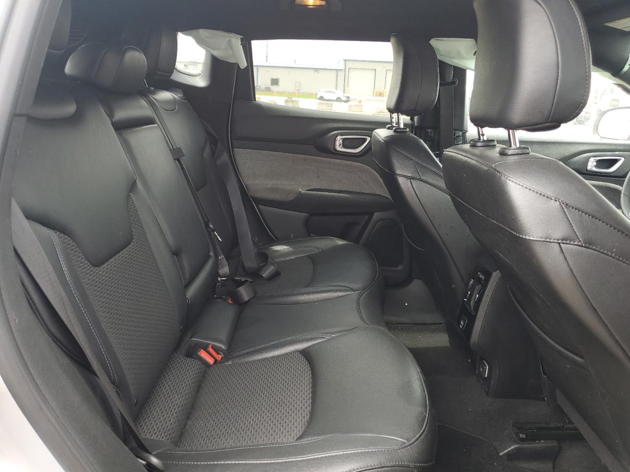 JEEP COMPASS LATITUDE