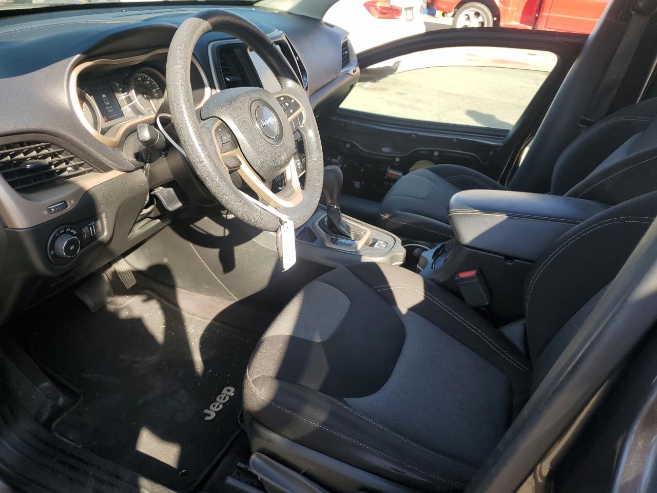 JEEP GRAND CHEROKEE LATITUDE