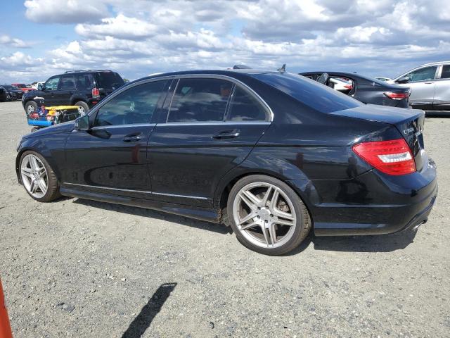 MERCEDES-BENZ C 300 4MAT 2013 black  gas WDDGF8AB1DR258319 photo #3