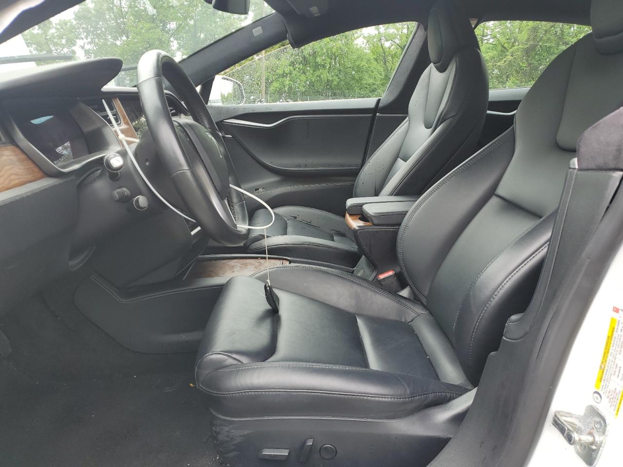 Tesla Model s 2021