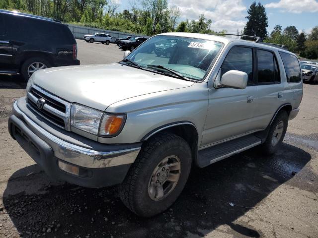 TOYOTA 4RUNNER SR