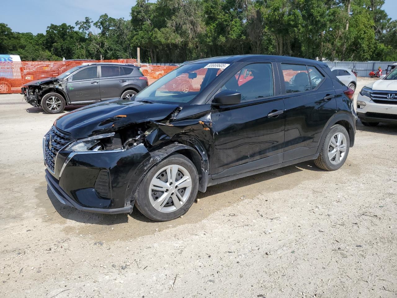 NISSAN KICKS S