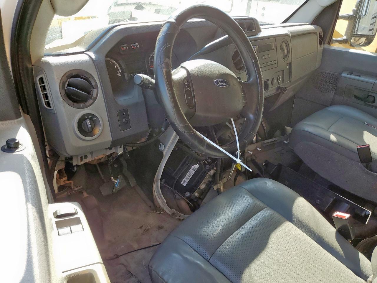 FORD ECONOLINE E350 SUPER DUTY CUTAWAY VAN