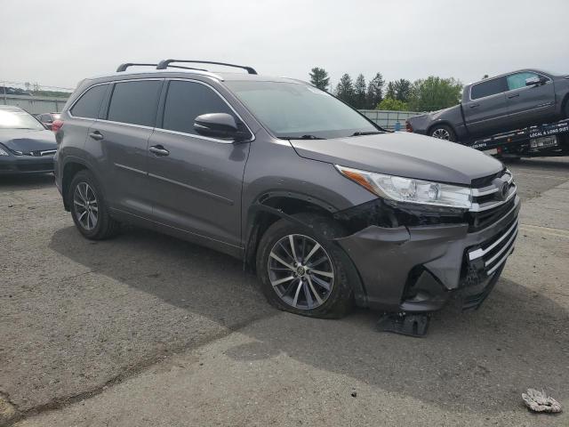 Vin: 5tdjzrfh0hs459372, lot: 58567315, toyota highlander se 20174
