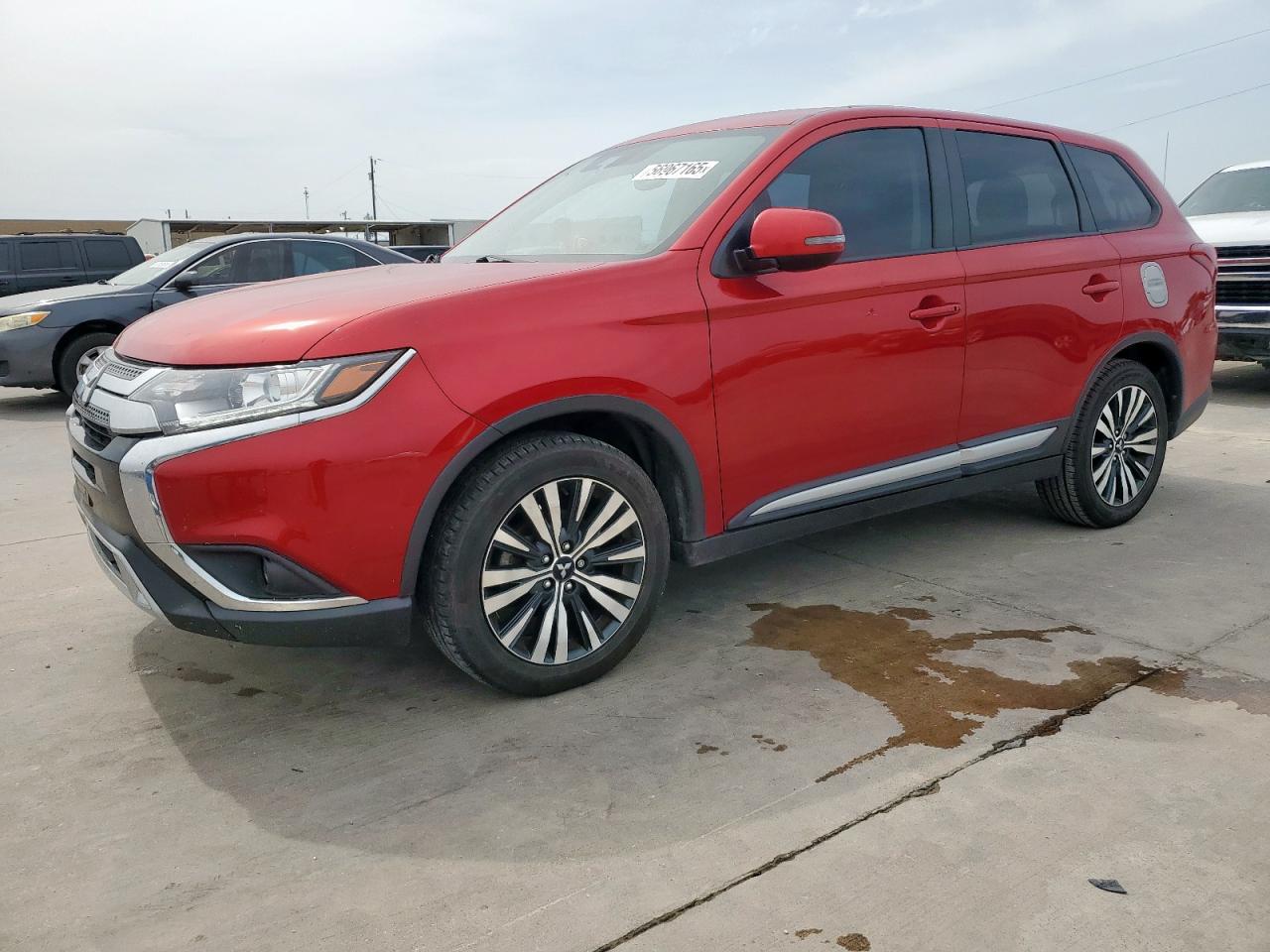 MITSUBISHI OUTLANDER SE