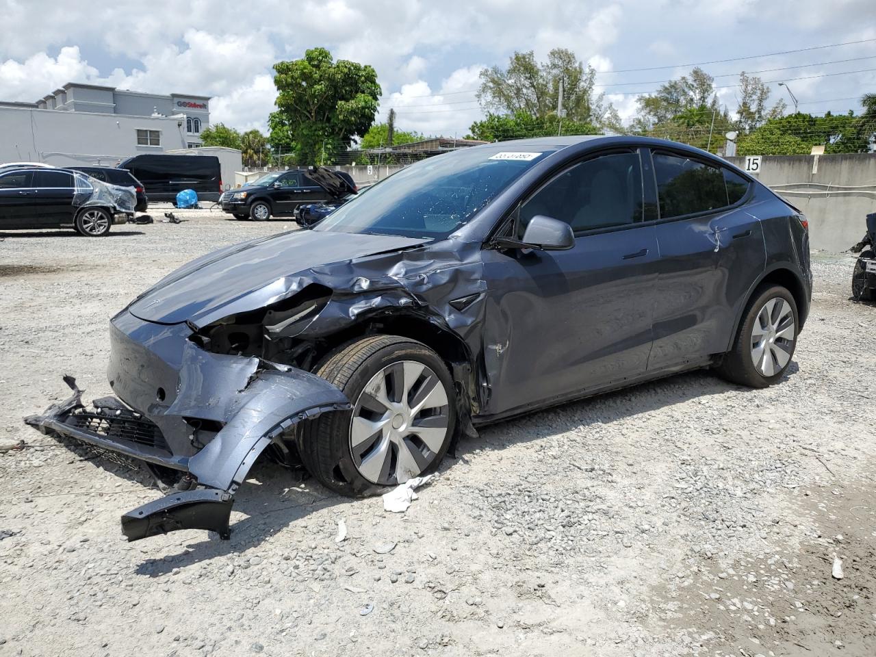 TESLA MODEL Y