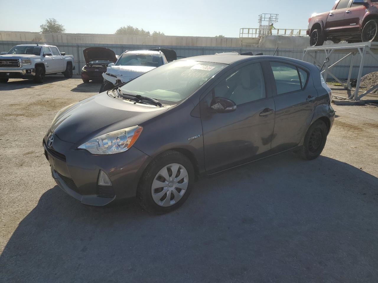 TOYOTA PRIUS C