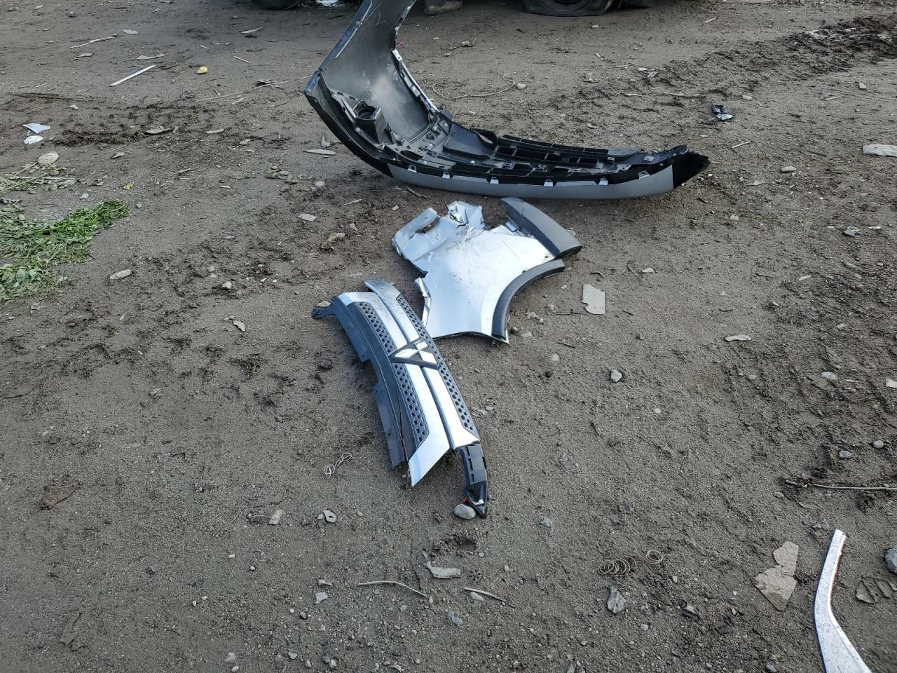 MITSUBISHI OUTLANDER ES