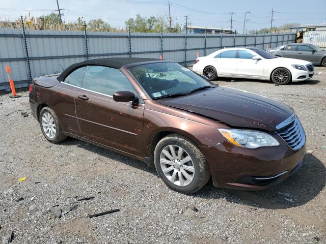 Vin: 1c3bcbeg4dn703955, lot: 56377015, chrysler 200 touring 20134