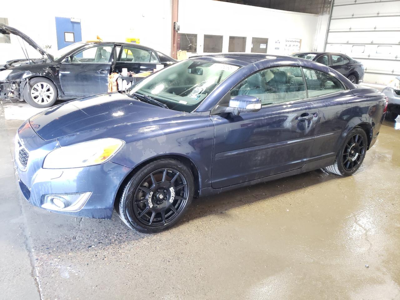 VOLVO C70 T5