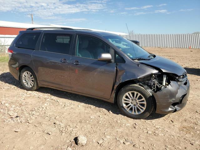 2013 TOYOTA SIENNA XLE - 5TDYK3DC6DS286829