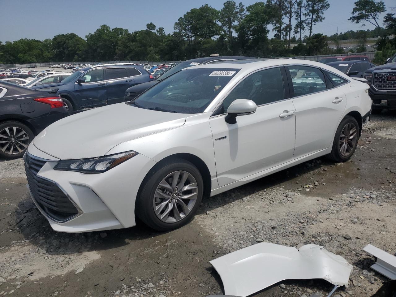 TOYOTA AVALON XLE