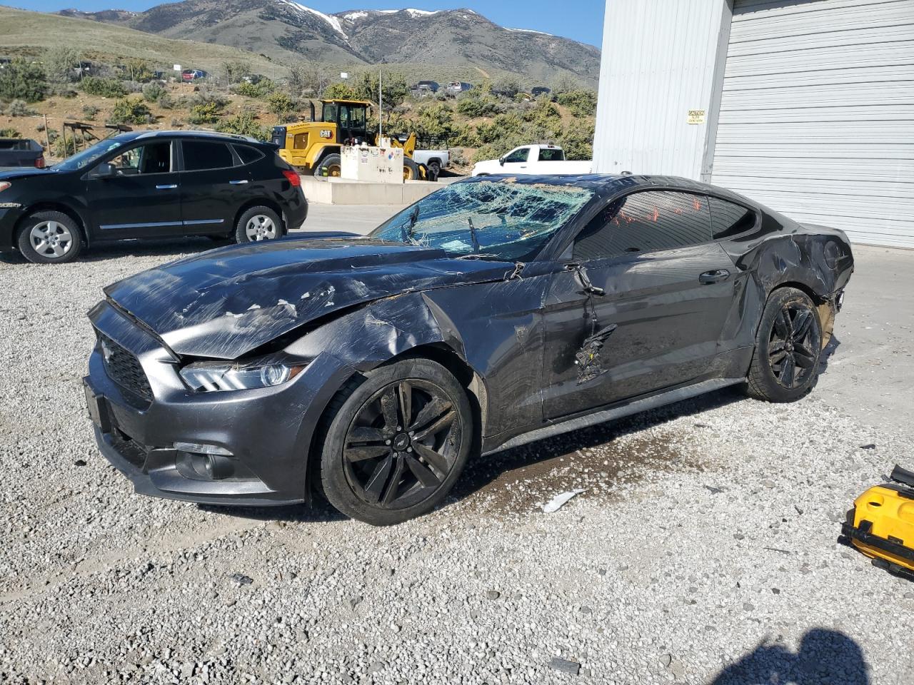 FORD MUSTANG