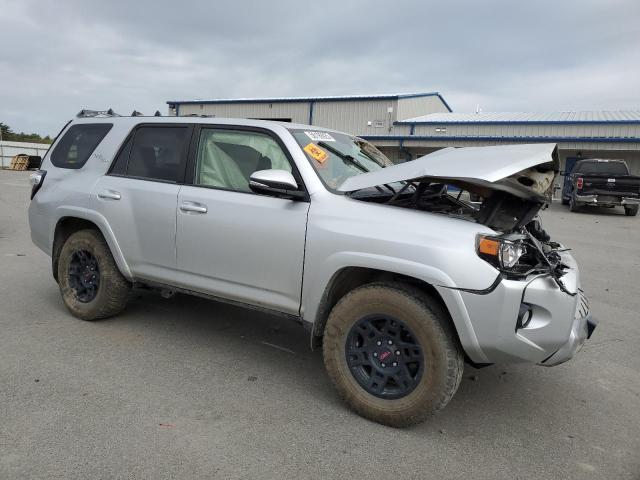 Vin: jtebu5jr7j5579821, lot: 56199925, toyota 4runner sr5/sr5 premium 20184