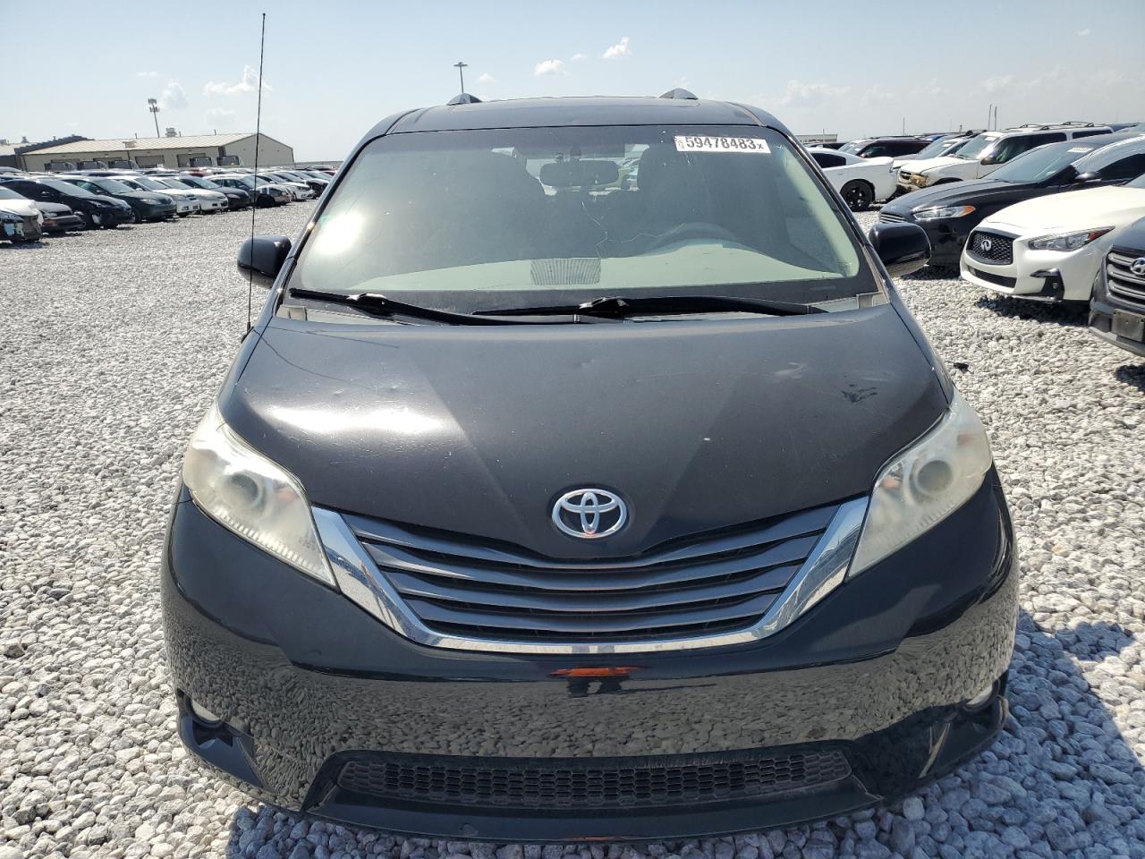 TOYOTA SIENNA XLE