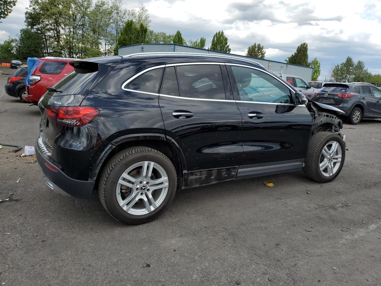 MERCEDES-BENZ GLA-CLASS 2021