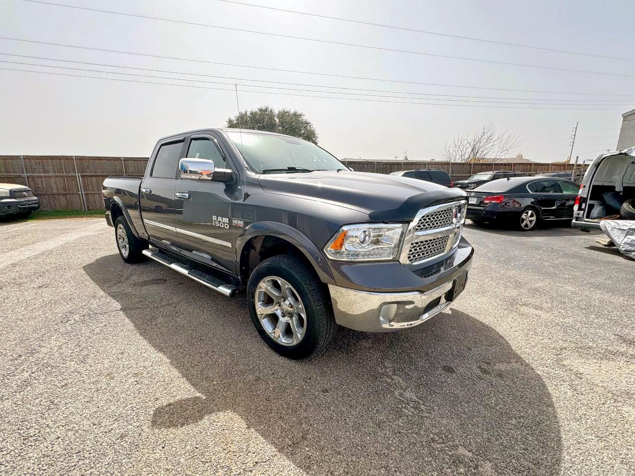 RAM 1500 LARAMIE