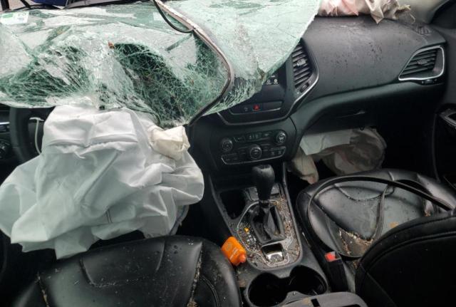 2019 JEEP CHEROKEE L 1C4PJLLB4KD403906