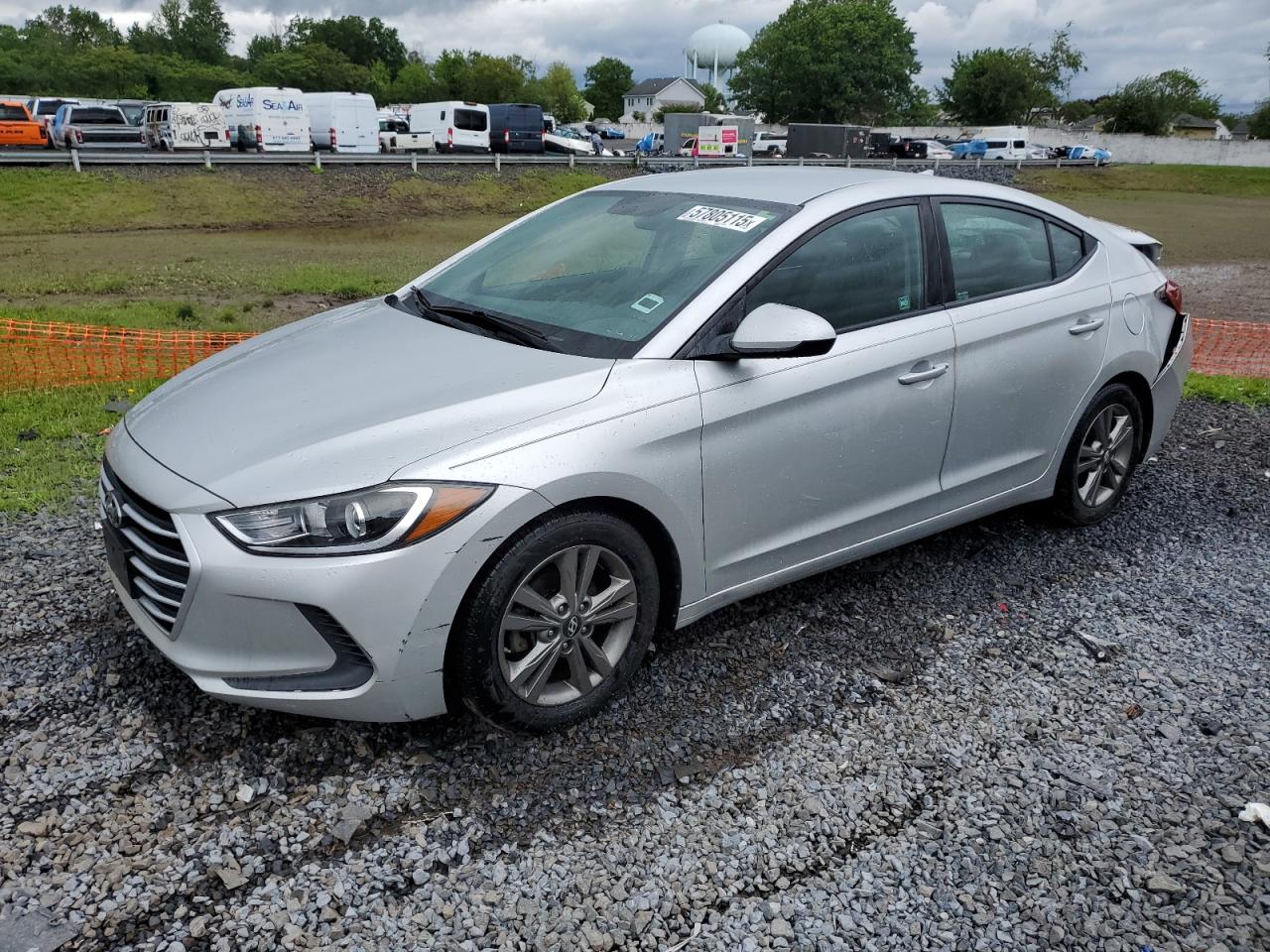 HYUNDAI ELANTRA SE