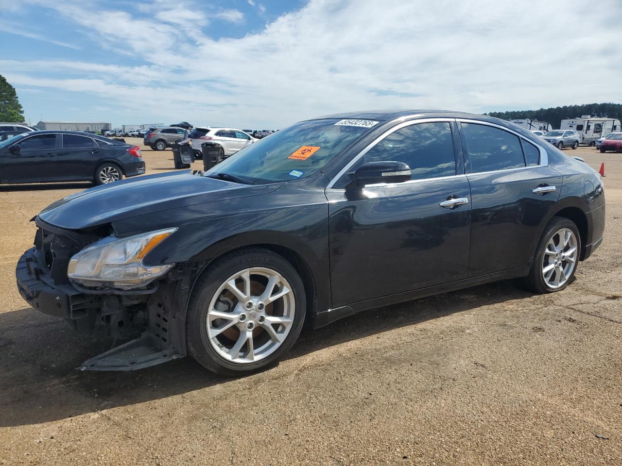 NISSAN MAXIMA S