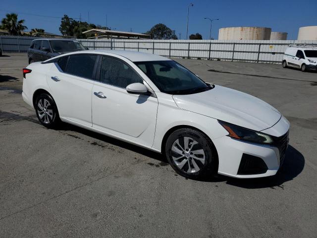 Vin: 1n4bl4bv1pn346027, lot: 57953535, nissan altima s 20234