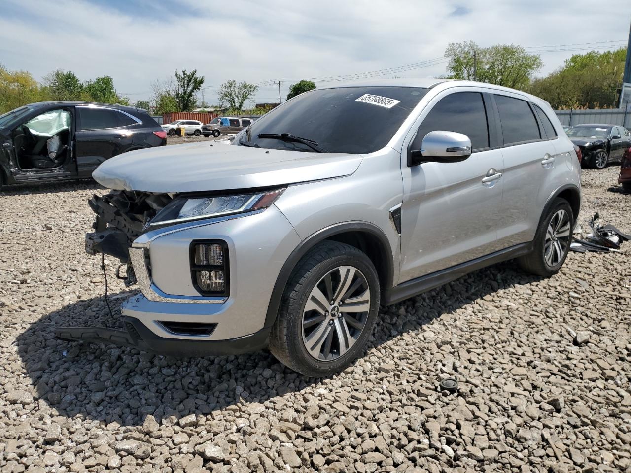 MITSUBISHI OUTLANDER SE