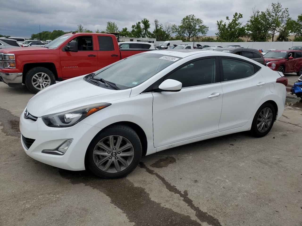 HYUNDAI ELANTRA SE