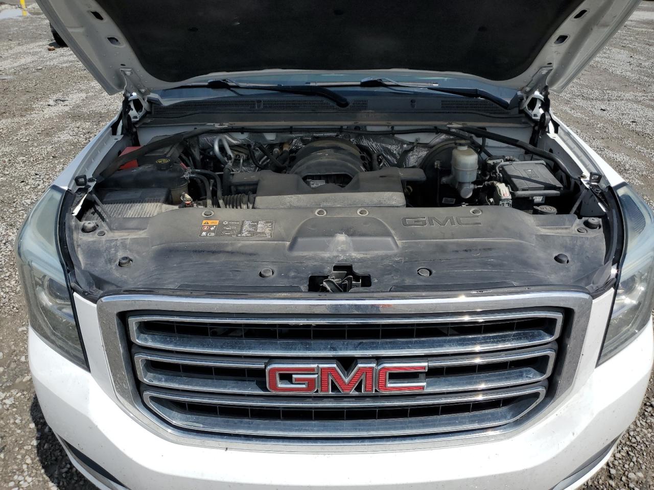 GMC YUKON SLT
