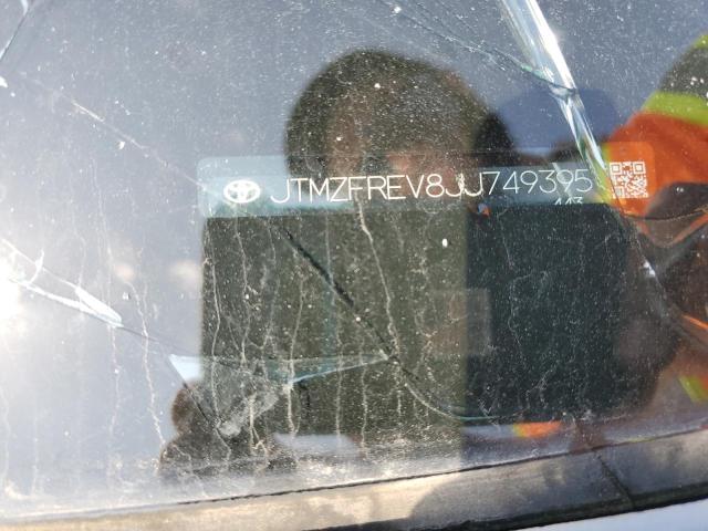 2018 TOYOTA RAV4 LE - JTMZFREV8JJ749395
