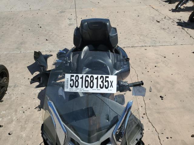 2015 CAN-AM SPYDER ROA 2BXNBDD25FV001024