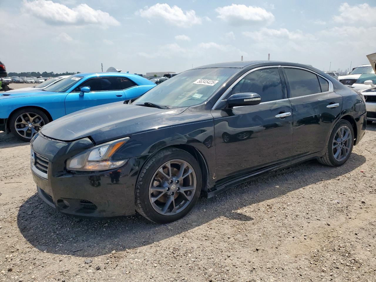 NISSAN MAXIMA S