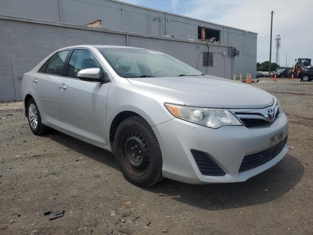 Vin: 4t1bf1fk6eu454271, lot: 57029565, toyota camry l 20144