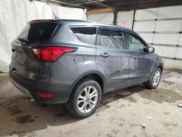 Vin: 1fmcu9gd4kub41658, lot: 55562675, ford escape se 20193