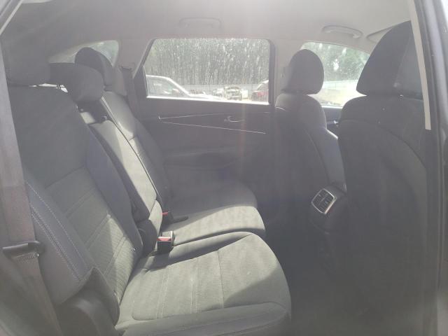 2019 KIA SORENTO LX - 5XYPGDA53KG609432