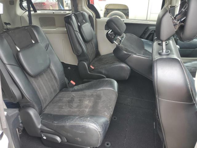 2015 CHRYSLER TOWN & COU 2C4RC1JG2FR727204