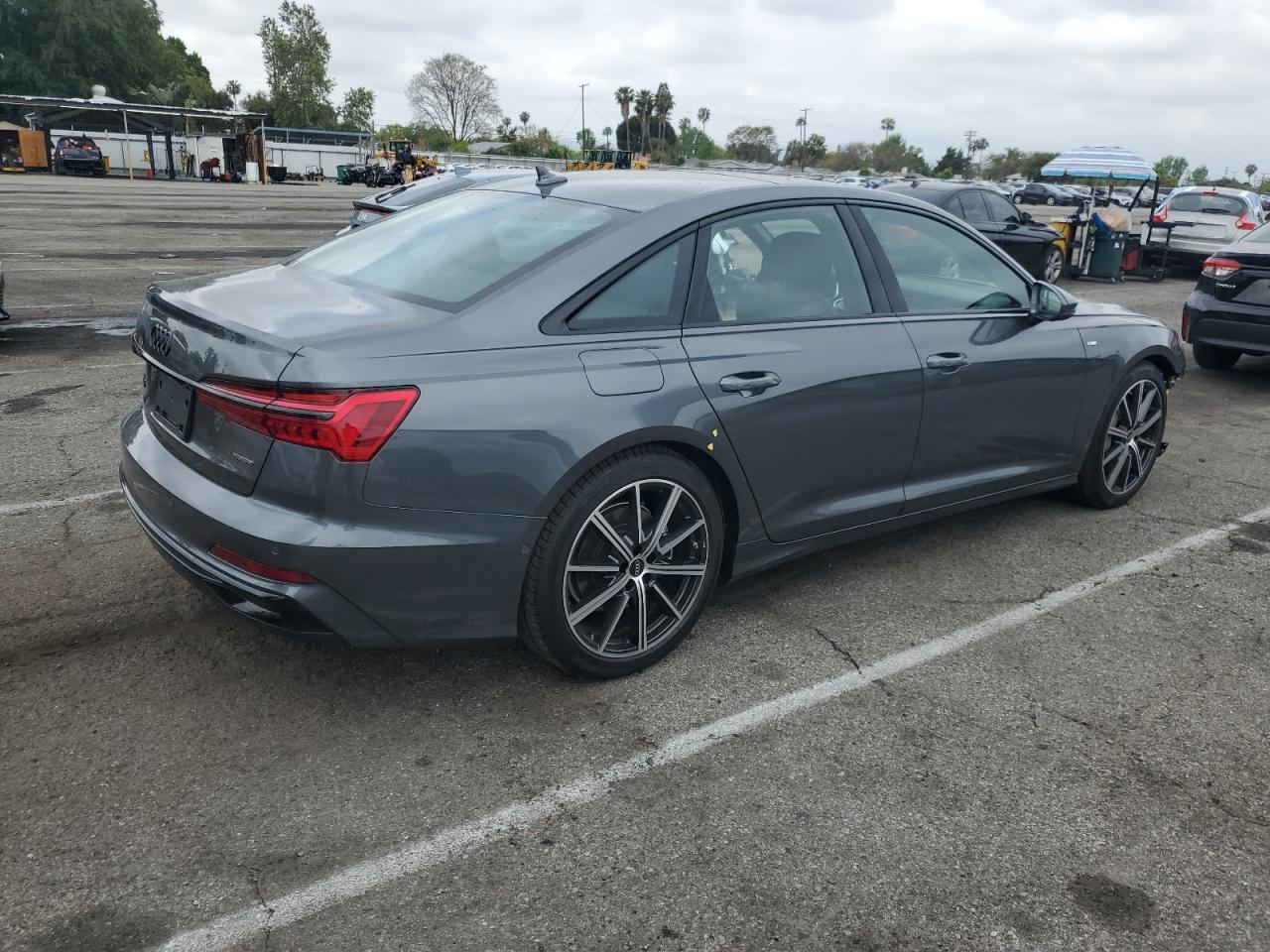 AUDI A6 2025