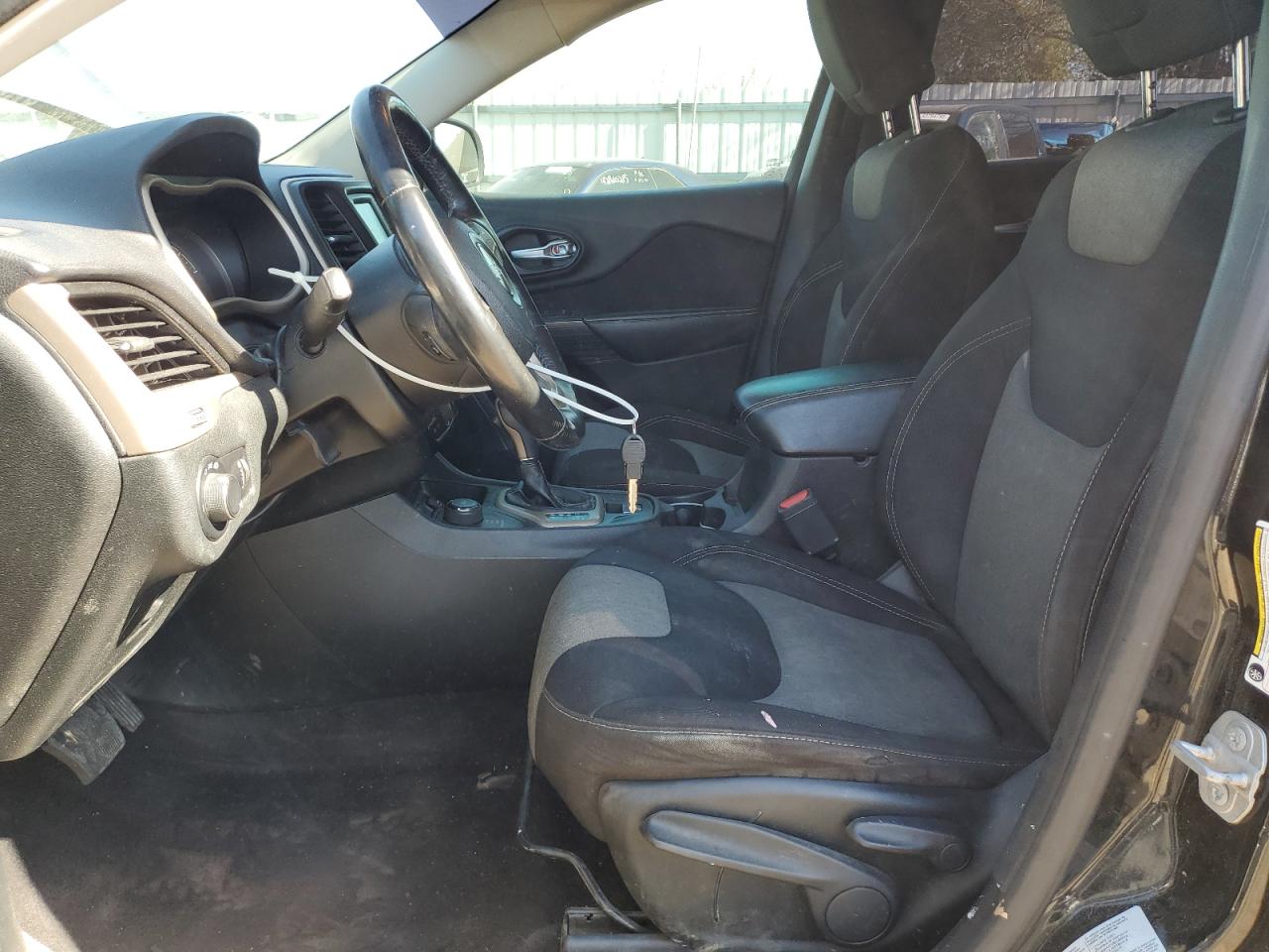 JEEP GRAND CHEROKEE SPORT