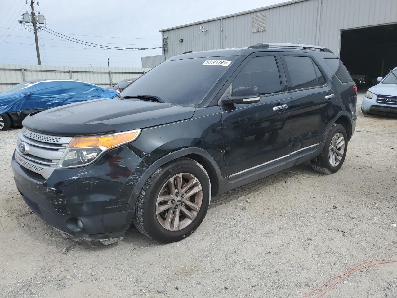 FORD EXPLORER XLT
