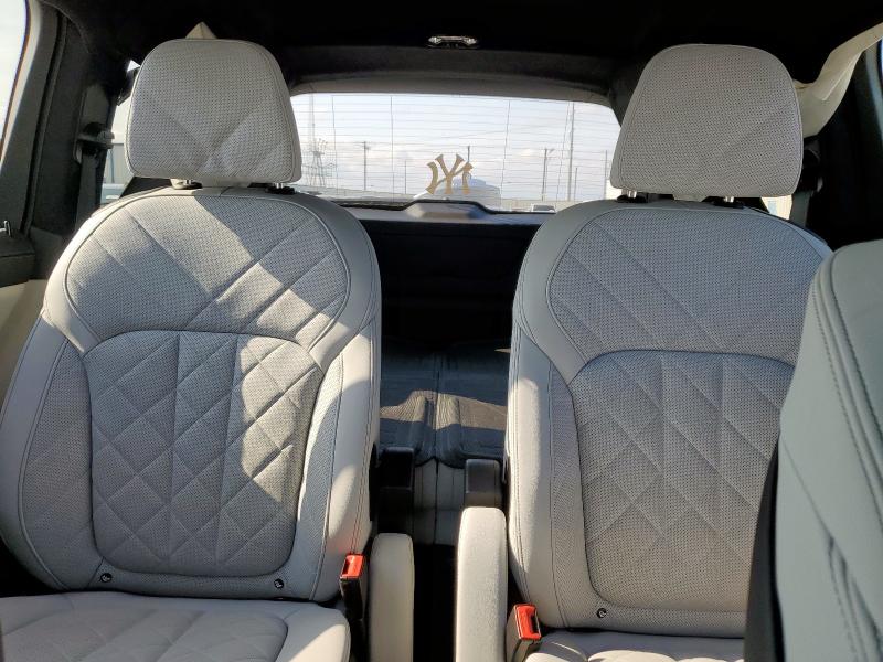 2024 BMW X7 XDRIVE4 5UX23EM08R9V16878