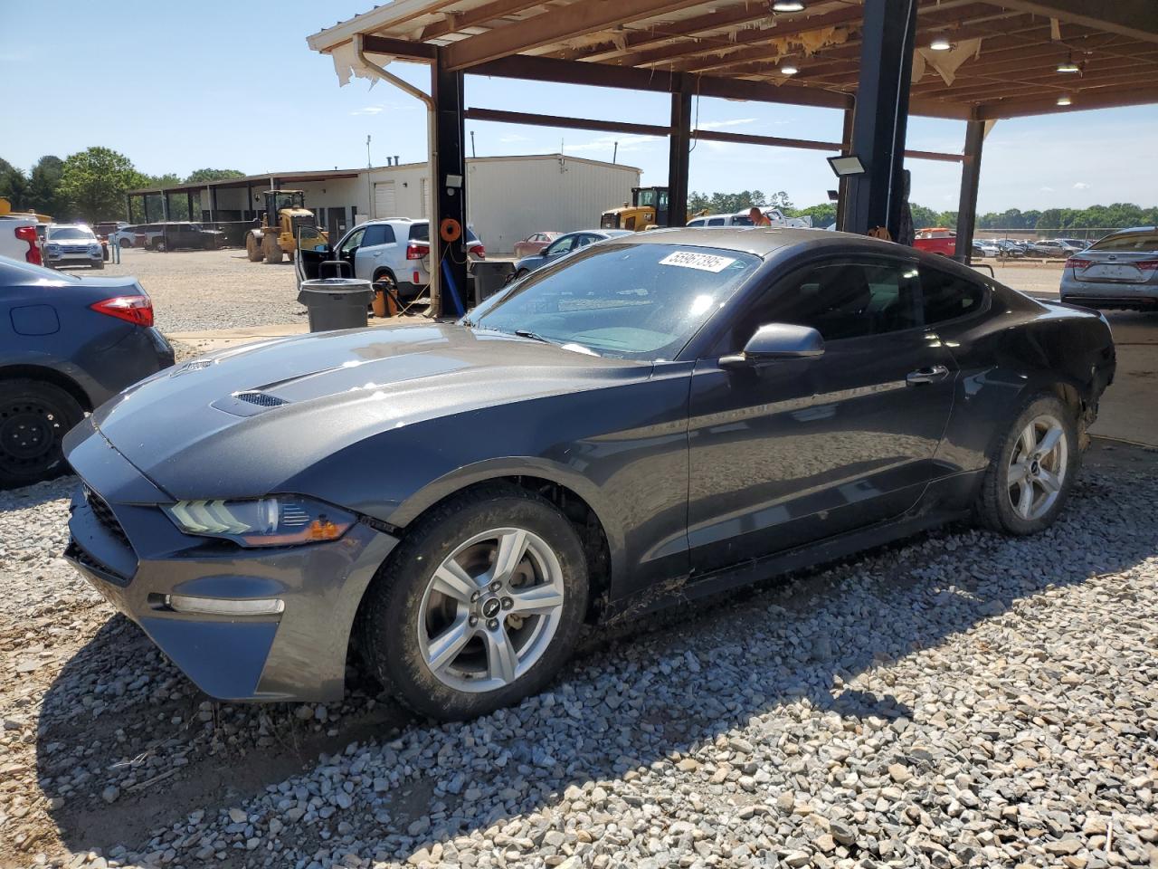 FORD MUSTANG
