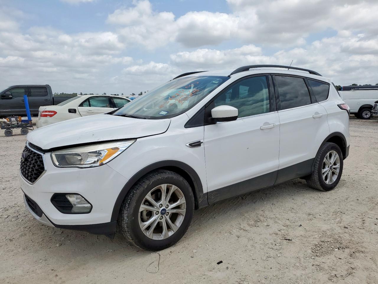 FORD ESCAPE SE