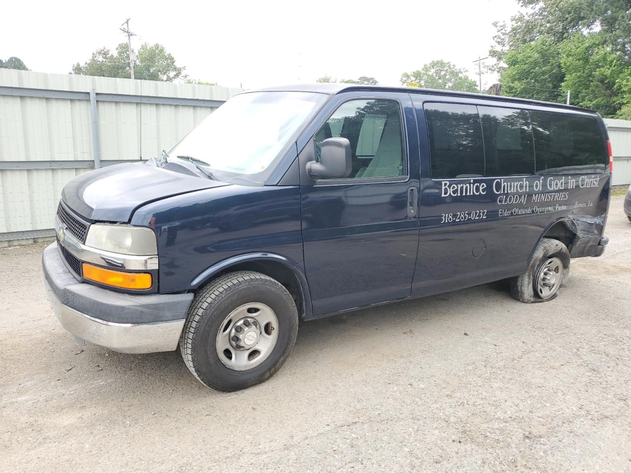 CHEVROLET EXPRESS LT
