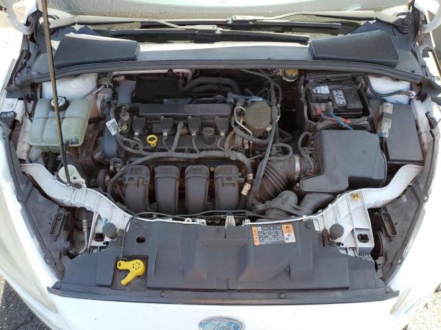 2015 FORD FOCUS SE 1FADP3K24FL301932