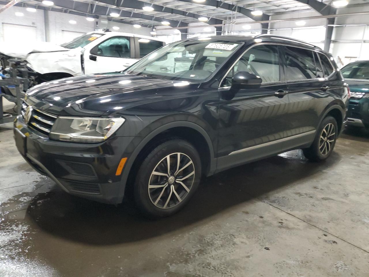 VOLKSWAGEN TIGUAN SE