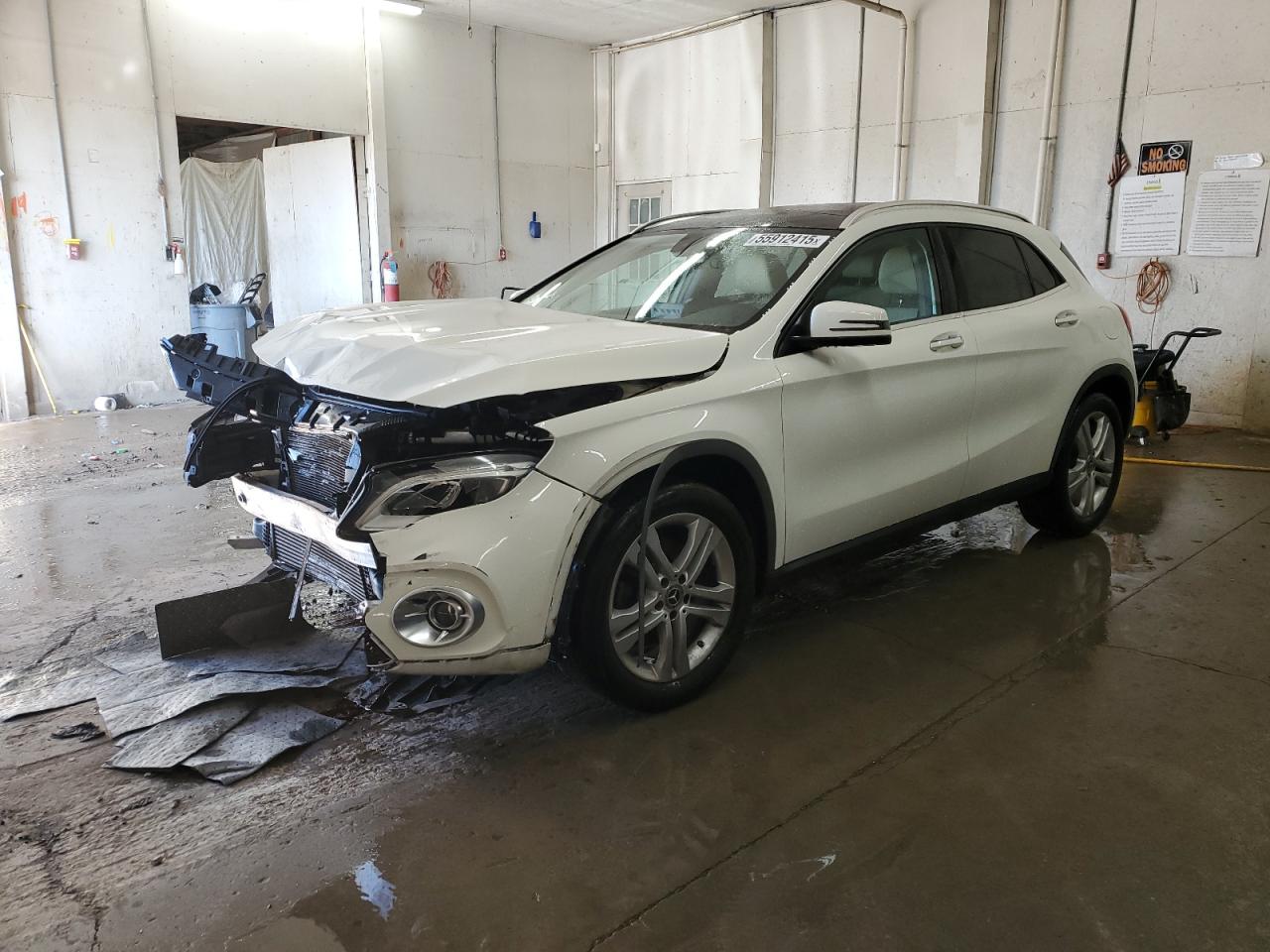 MERCEDES-BENZ GLA-CLASS 250
