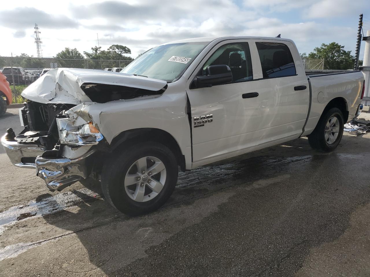 RAM 1500 SLT