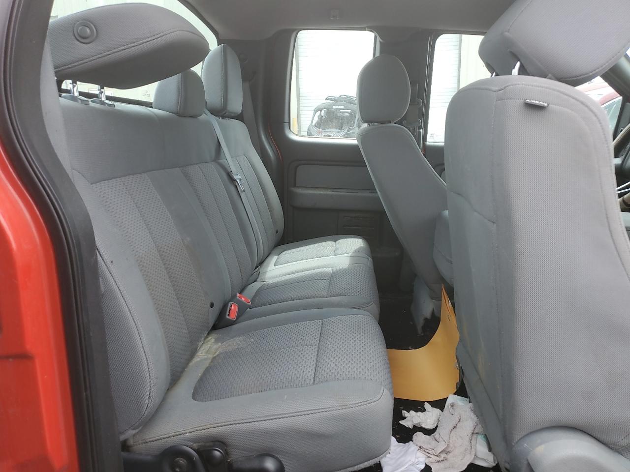 FORD F-150 SUPER CAB