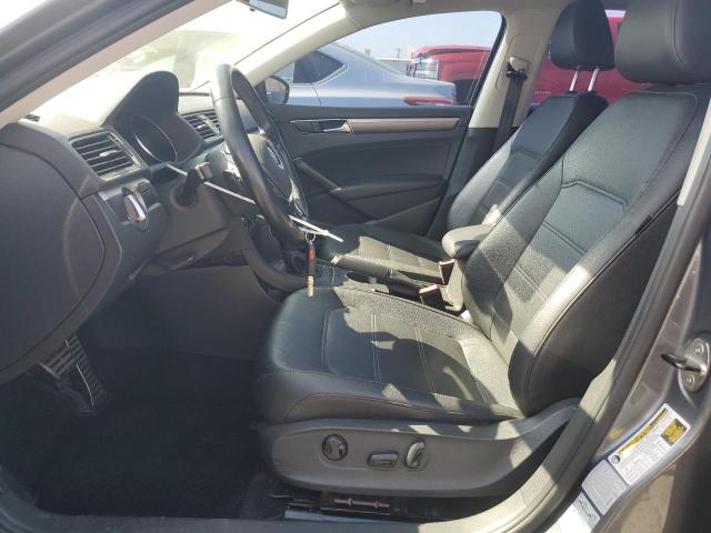 2017 VOLKSWAGEN PASSAT R-L - 1VWDT7A36HC007178