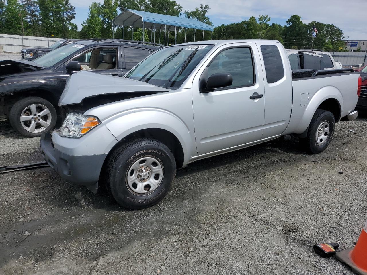 NISSAN FRONTIER S